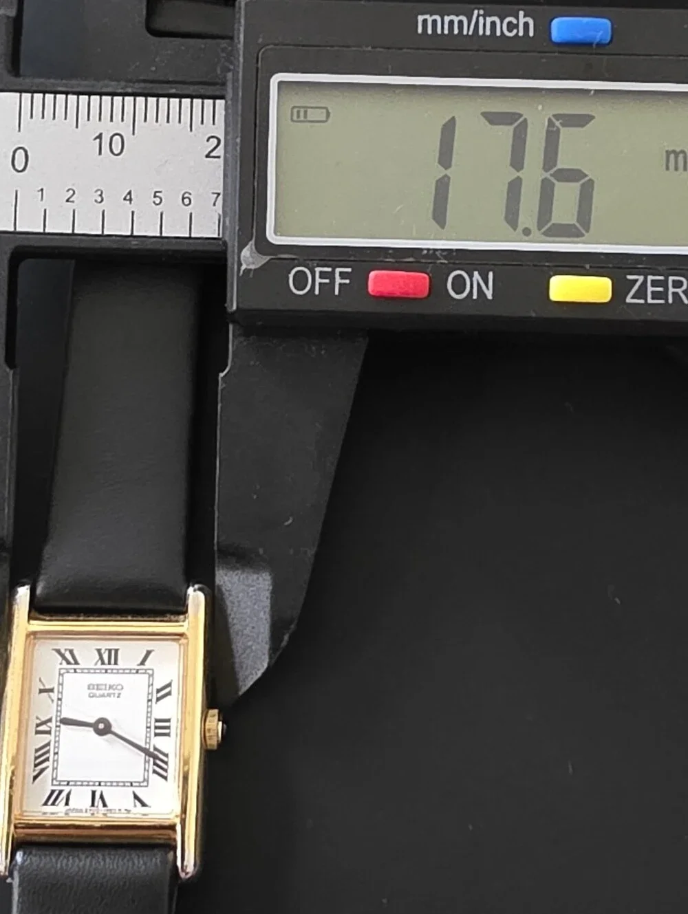 VTG Seiko 2Y00 5479 Gold Tone White Dial Roman Numeral 17mm Tank Watch WORKS
